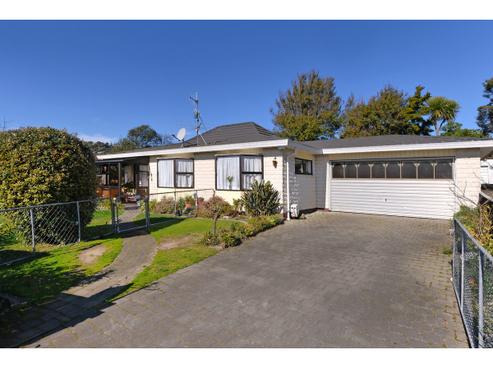 2/63 Golf Road, Tahunanui