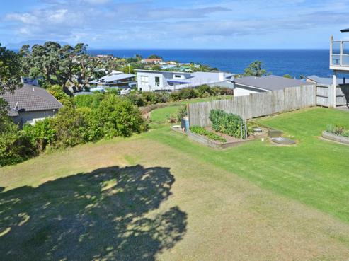 87 Hauraki Road, Leigh