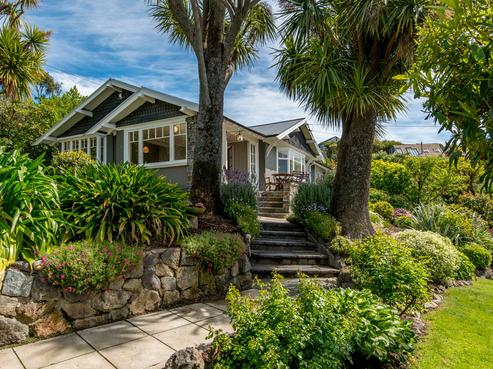 190 Mount Pleasant Road, Mount Pleasant