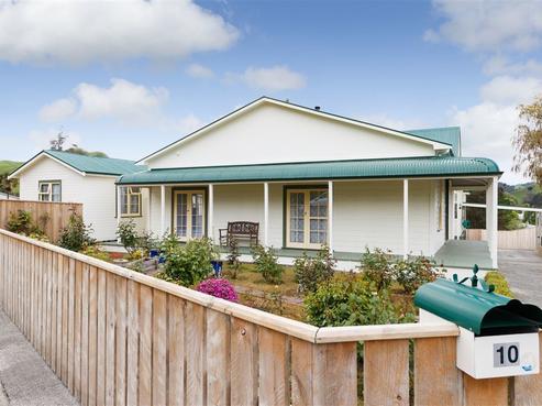 10 Feltham Street, Hunterville