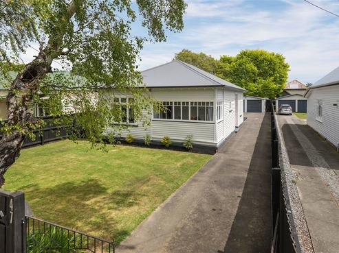 47 Cleveland Street, Edgeware