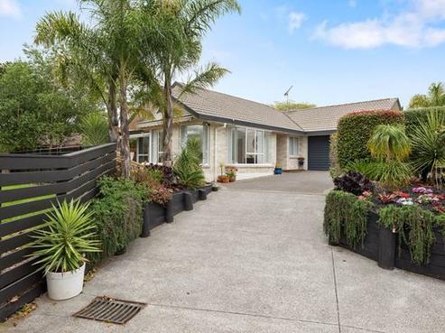 2/8 Thirlmere Rise, Northpark