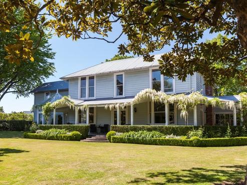 15A Thornycroft Street, Fendalton