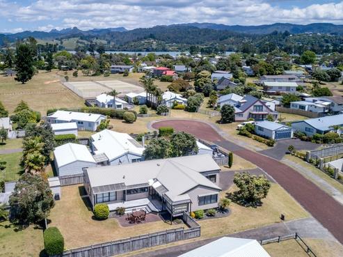 7 The Dunes, Pauanui