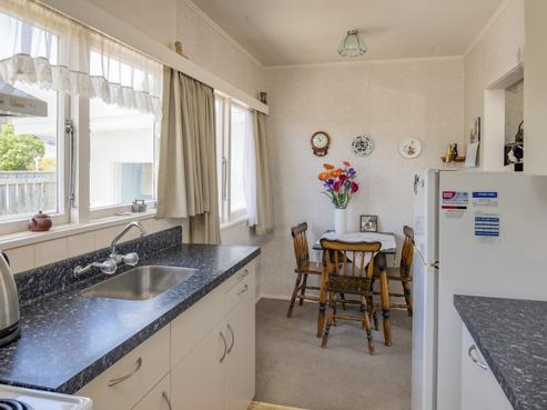 2/35 Kipling Crescent, Stoke