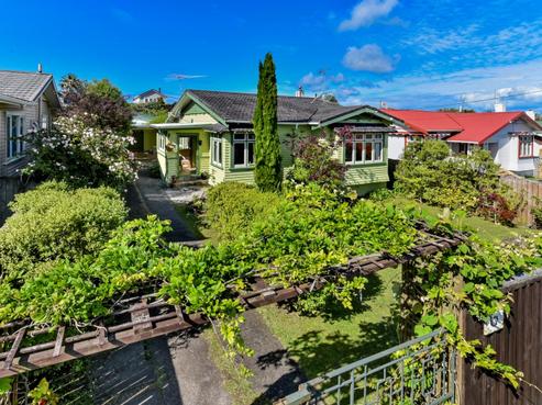 6 Creamer Avenue, Belmont