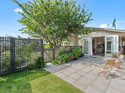 50 Rocking Horse Road, Southshore