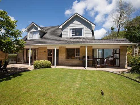 5 Valintine Place, Strandon