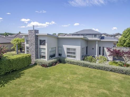 3 Roullet Lane, Yaldhurst