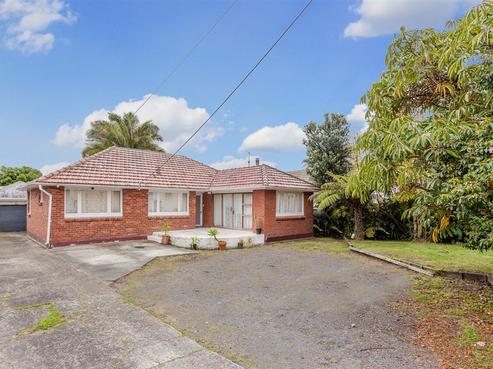 6 Archlynn Road, Kelston