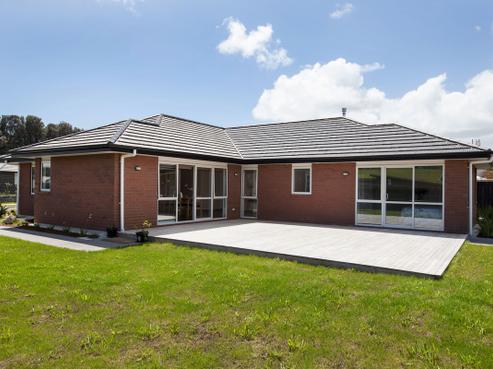 4 Garrett Drive, Whalers Gate