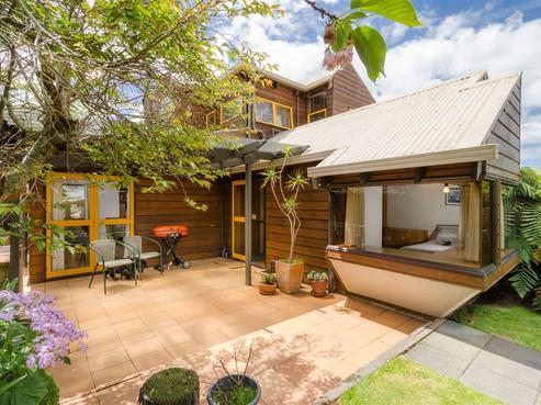 9 Marina View Drive, West Harbour