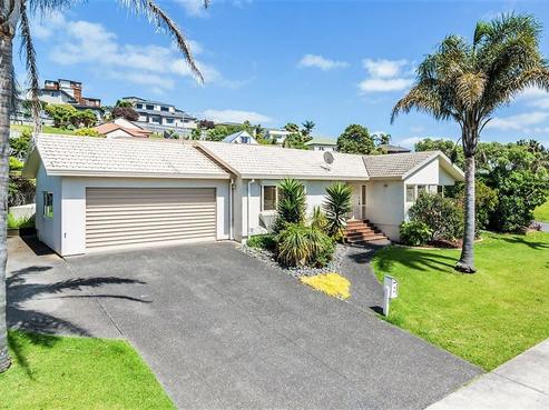 2 Mollyhawk Rise, Arkles Bay