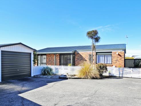 153C Macandrew Road, South Dunedin