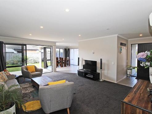 26 Wanderers Avenue, Brightwater