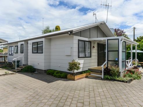 1420B Woodstock Avenue, Mayfair