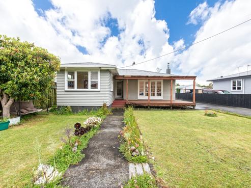 15 Enderby Drive, Te Atatu Peninsula
