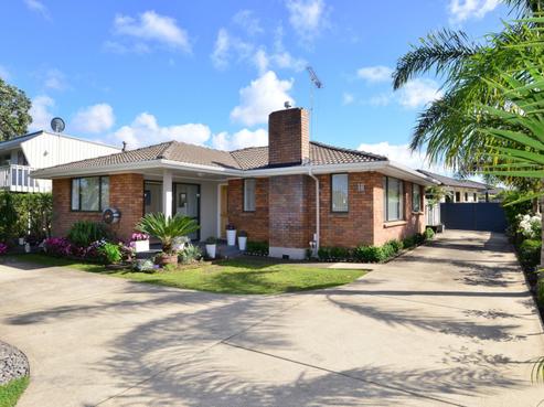 18 Doment Crescent, Orewa