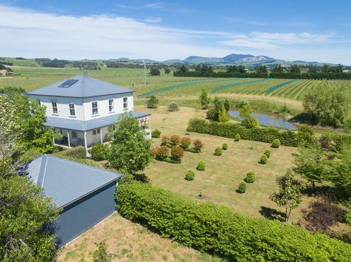 142 Dublin Street, Martinborough