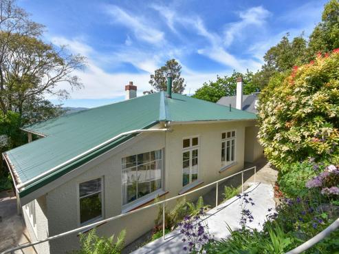 69 Easther Crescent, Kew