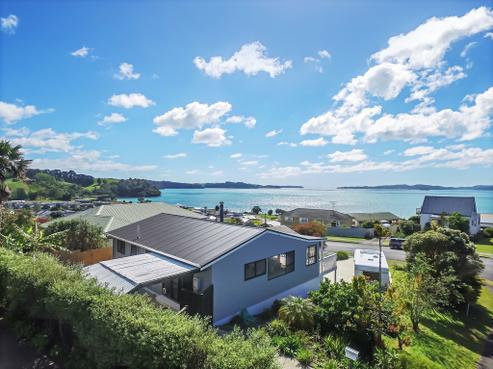 8 Aurora Avenue, Snells Beach