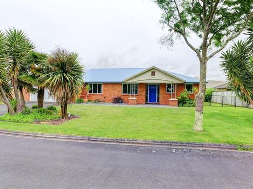 4 Taunton Court, Huntington