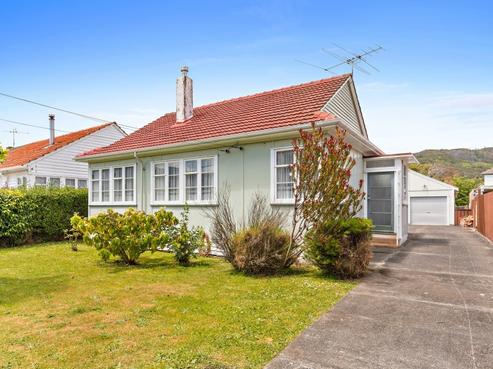 40 Milne Crescent, Taita