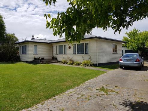 45 Clarence Cox Crescent, Pirimai