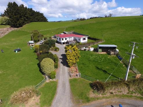 1329 Owaka Highway, Kaka Point