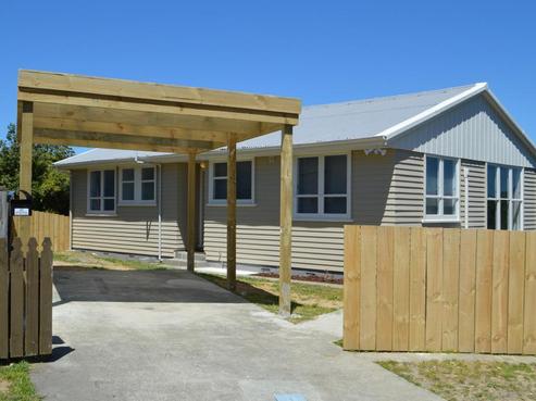 15 Komata Grove, Waitangirua