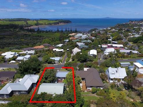 7 Kotanui Avenue, Army Bay