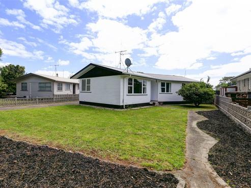 34 Rosalind Street, Deanwell
