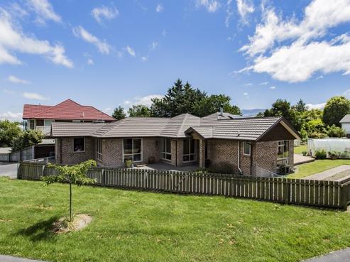 23 Kowhai Street, Oxford