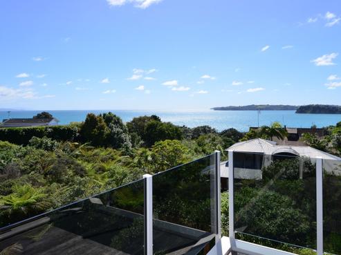 6 Cooper Road, Stanmore Bay