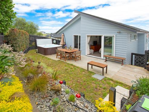 255 Alec Craig Way, Gulf Harbour