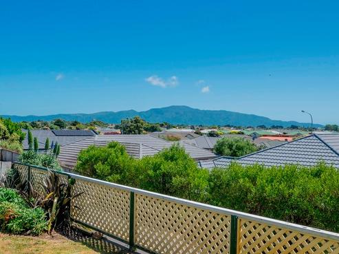 97 Realm Drive, Paraparaumu