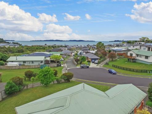 7 Robinia Place, Snells Beach