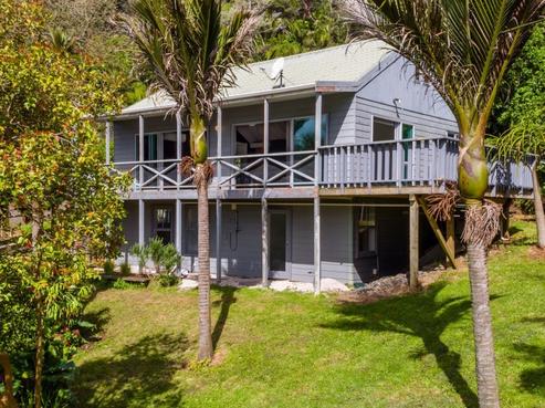 216 Motutara Road, Muriwai