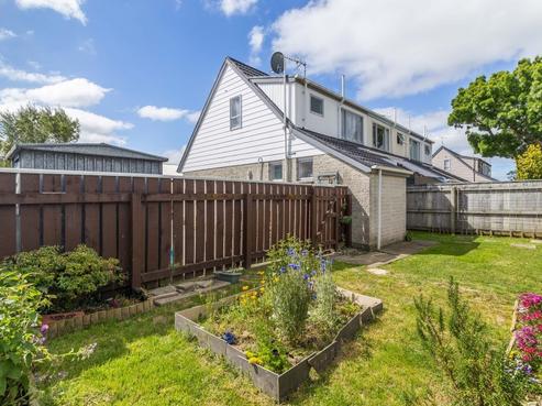 4/21 Islington Street, Trentham