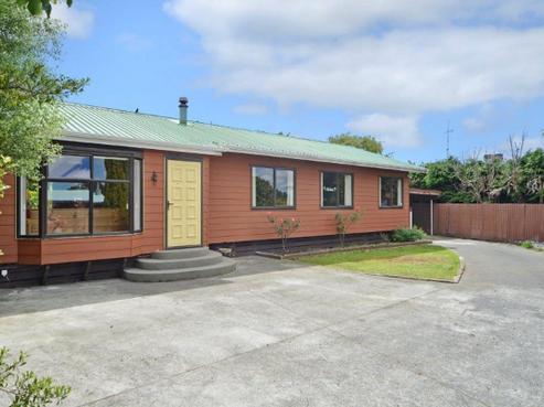 33 William Benton Street, Featherston