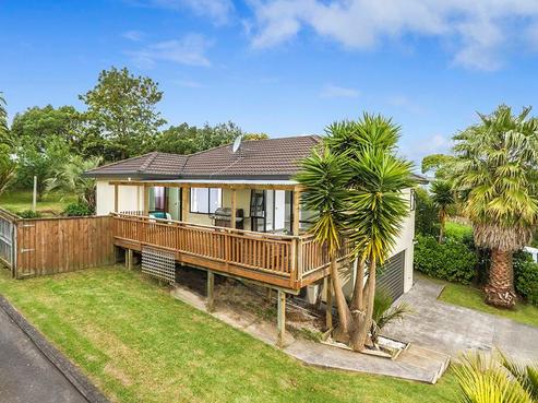 75 Totaravale Drive, Totara Vale