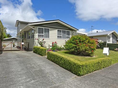 14 Harvard Grove, Totara Park