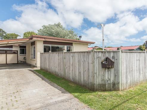 48 Menin Road, Raumati South