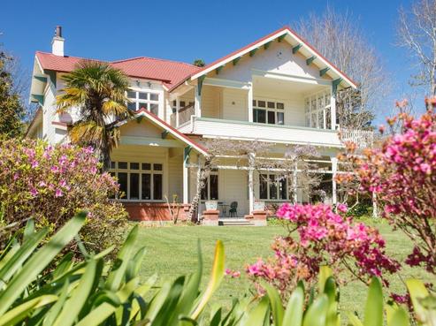 50 Riverbank Road, Okoia