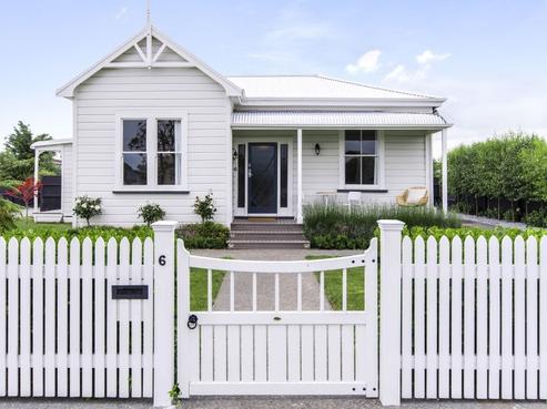 6 Neeve Road, Taradale