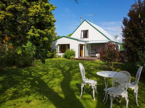 7 Stevenson Place, Leamington