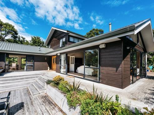 22 Sea View Road, Ostend