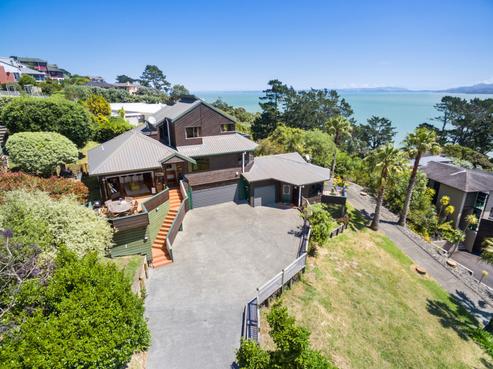 32 Strathnaver Crescent, Lynfield