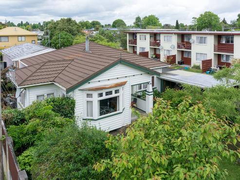 98 Firth Street, Hamilton East