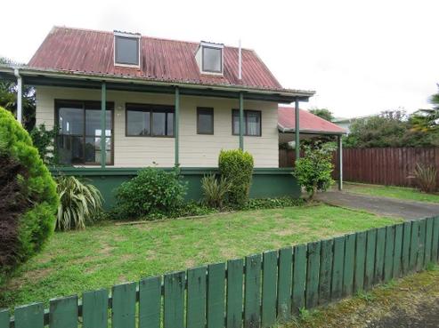 10 Huia Street, Taumarunui
